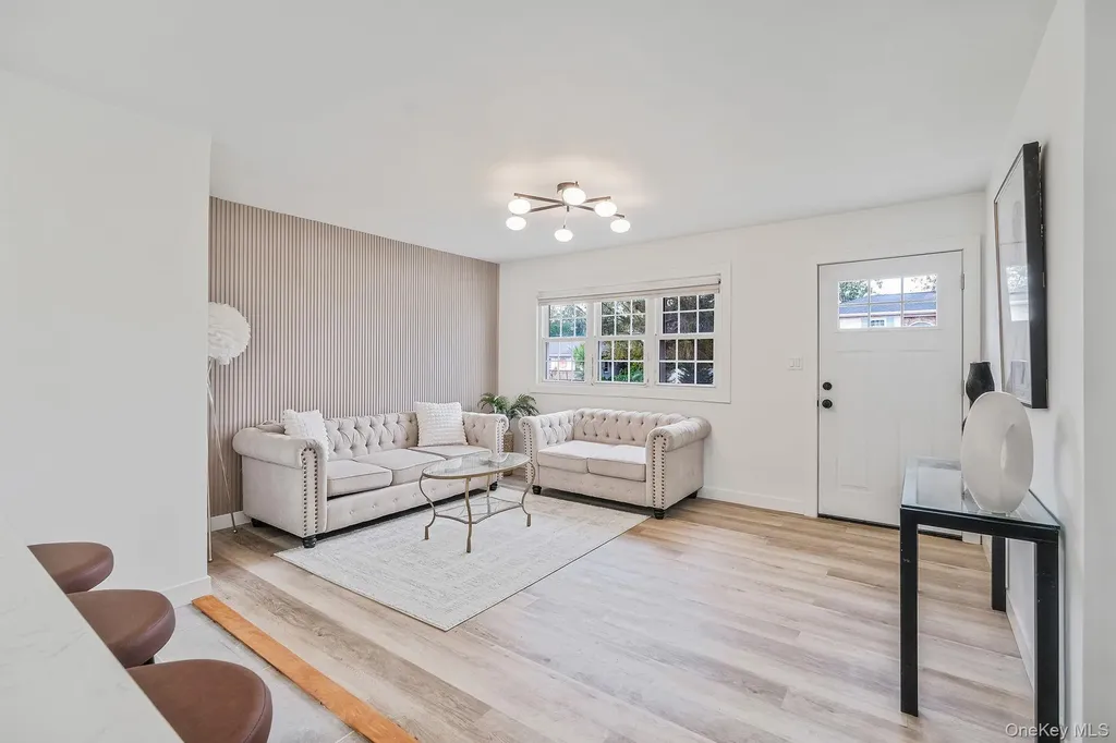 120 Manhattan Avenue West Babylon NY 11704