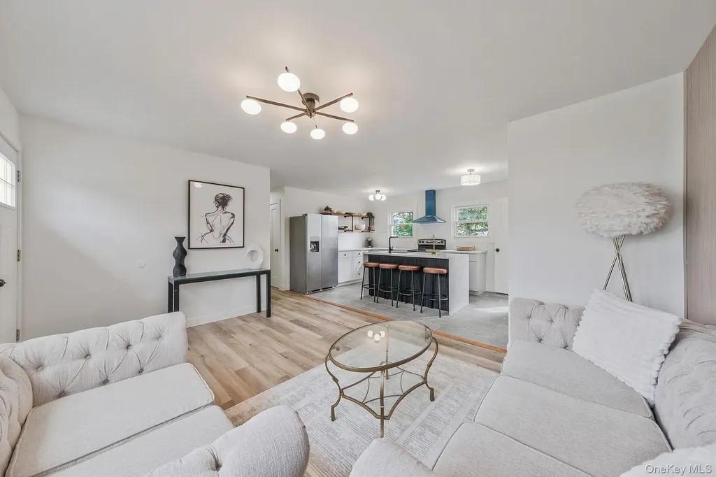 120 Manhattan Avenue West Babylon NY 11704