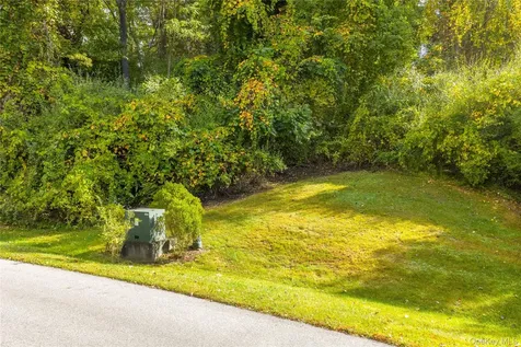 Lot 25 Brady Brook Farm Road Pawling NY 12564