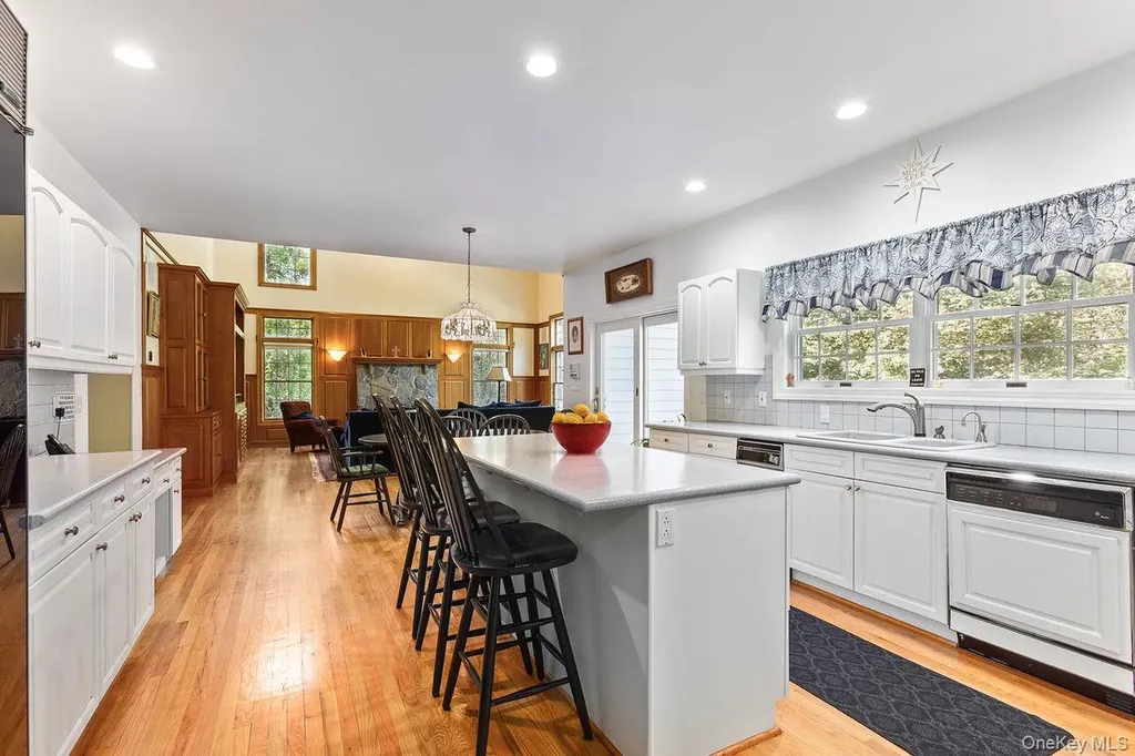 17 Brundige Drive Goldens Bridge NY 10526