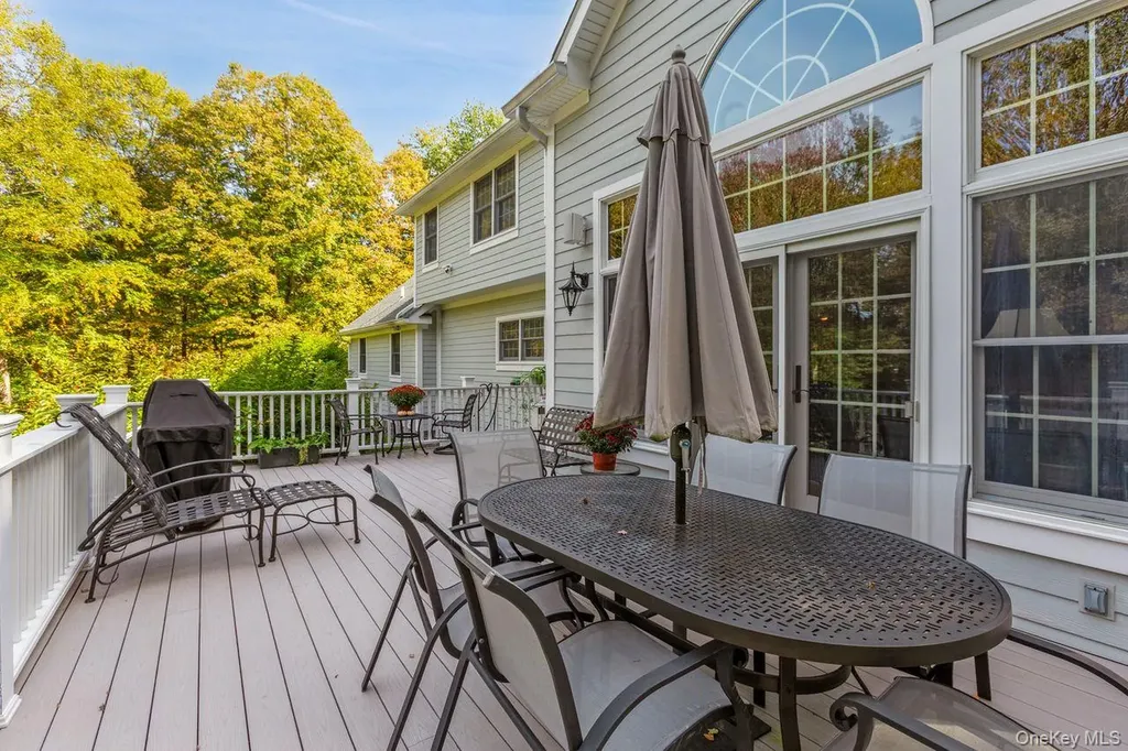 17 Brundige Drive Goldens Bridge NY 10526