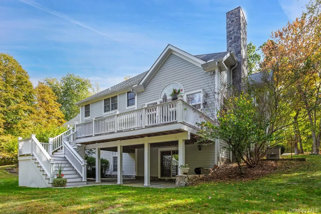 17 Brundige Drive Goldens Bridge NY 10526