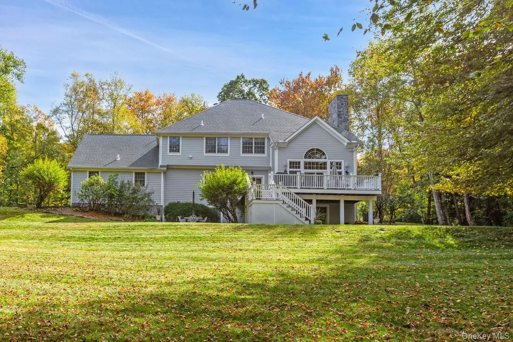 17 Brundige Drive Goldens Bridge NY 10526