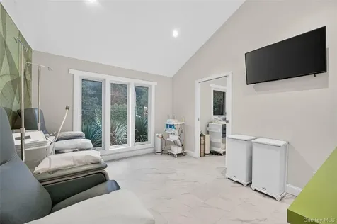 634 Park Avenue Huntington NY 11743