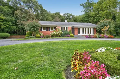 634 Park Avenue Huntington NY 11743