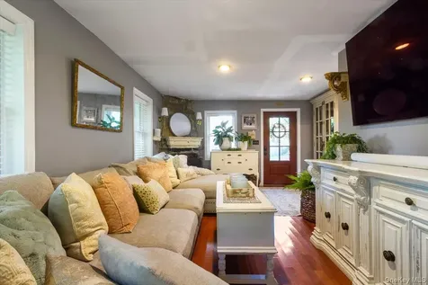 12 Philipse Road Carmel NY 10512