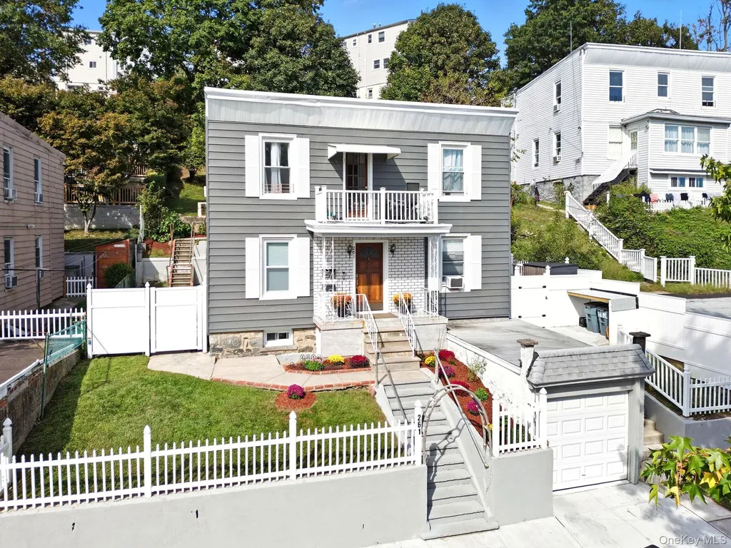 261 Edwards Place Yonkers NY 10703