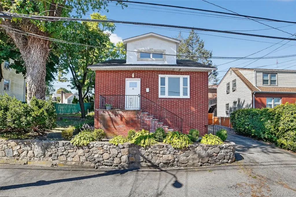 23 Mansion Avenue Yonkers NY 10704