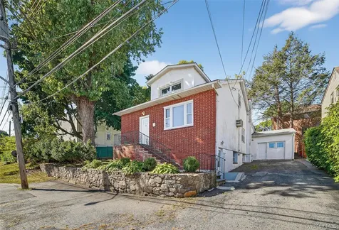 23 Mansion Avenue Yonkers NY 10704