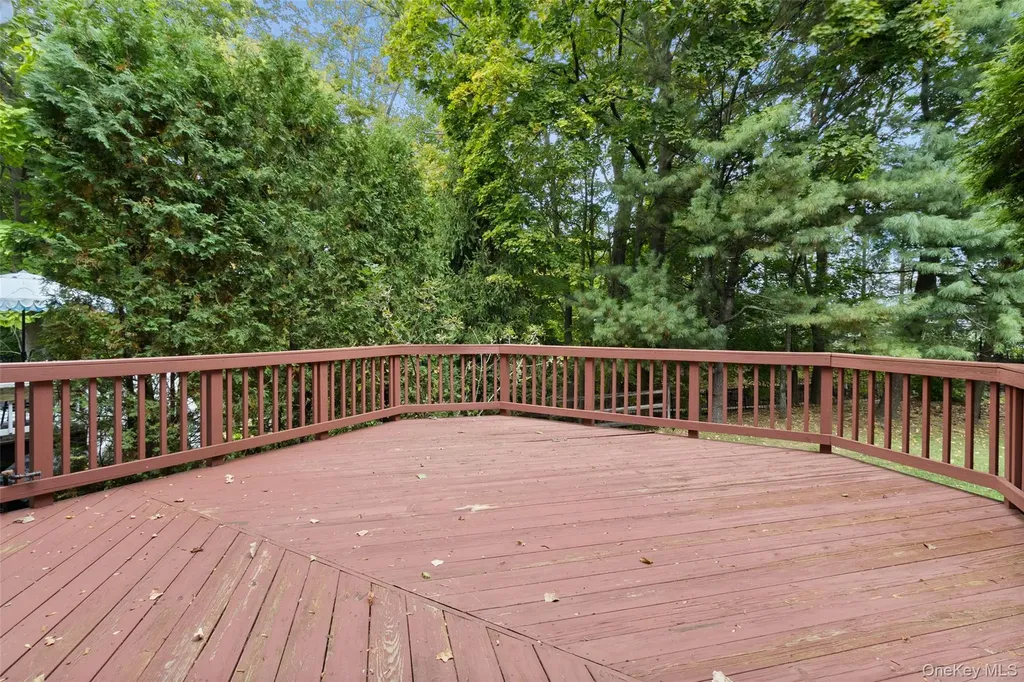 31 Jared Drive White Plains NY 10605