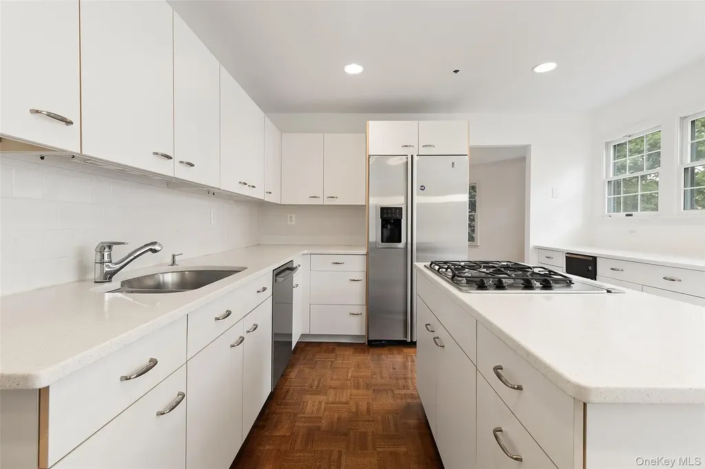 31 Jared Drive White Plains NY 10605