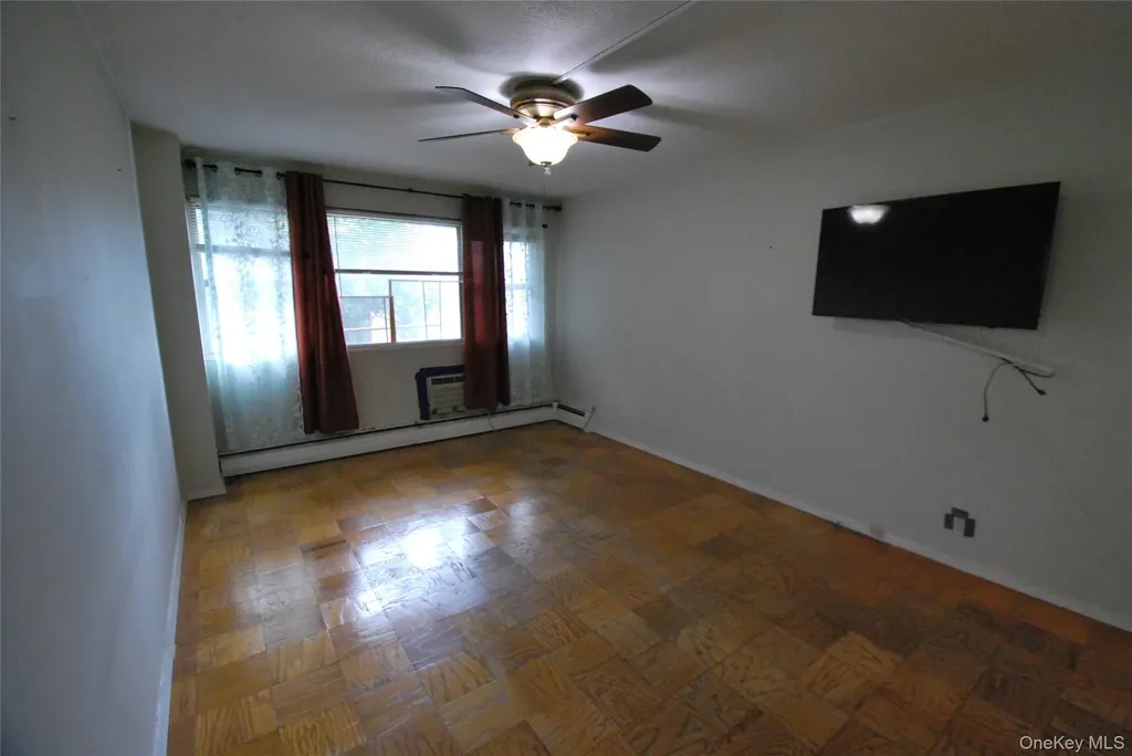 1523 Central Park Avenue Yonkers NY 10710