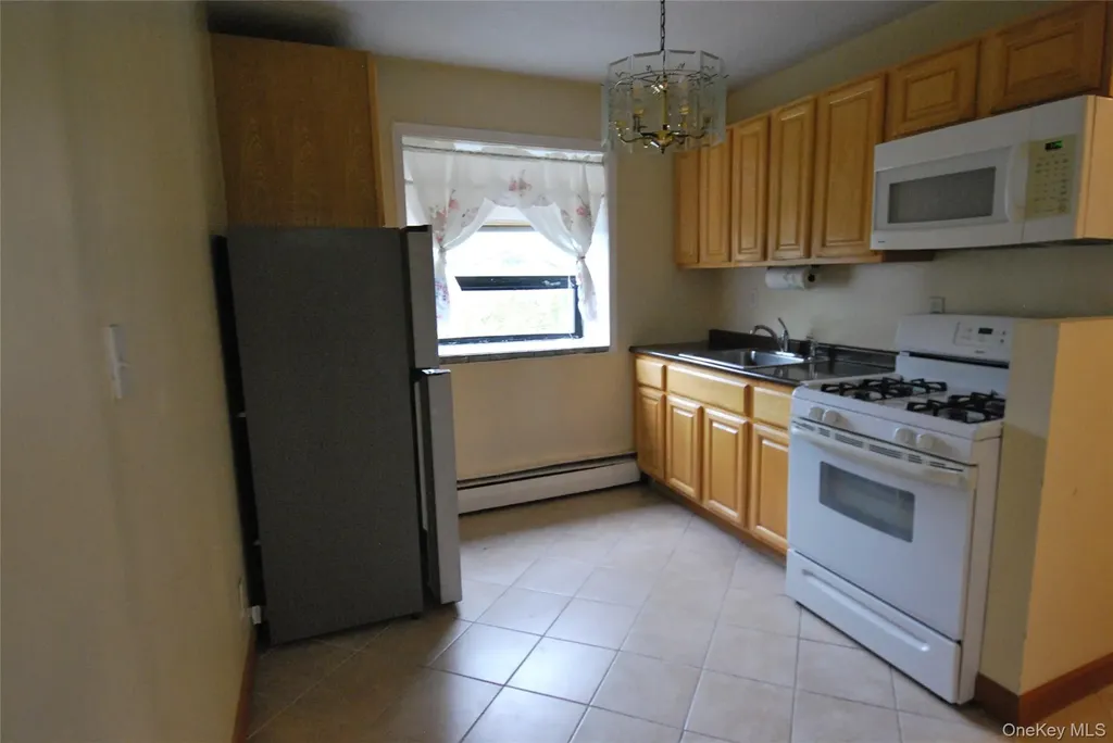 1523 Central Park Avenue Yonkers NY 10710