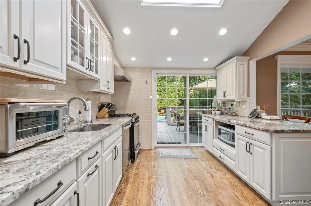 9 Flint Lane Jericho NY 11753