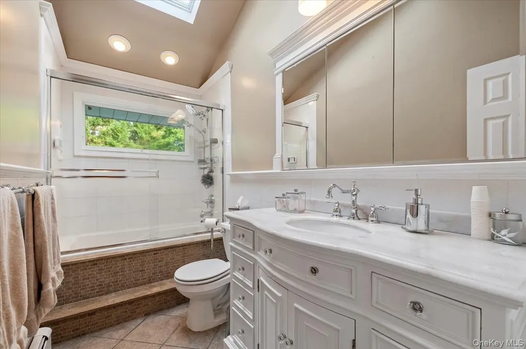 9 Flint Lane Jericho NY 11753