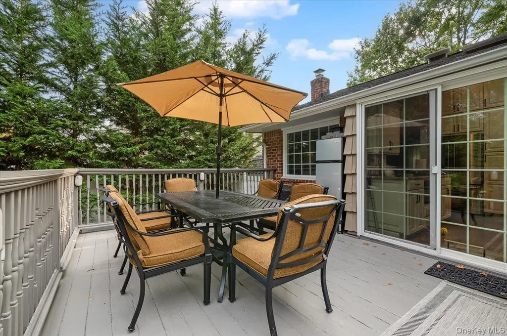 9 Flint Lane Jericho NY 11753