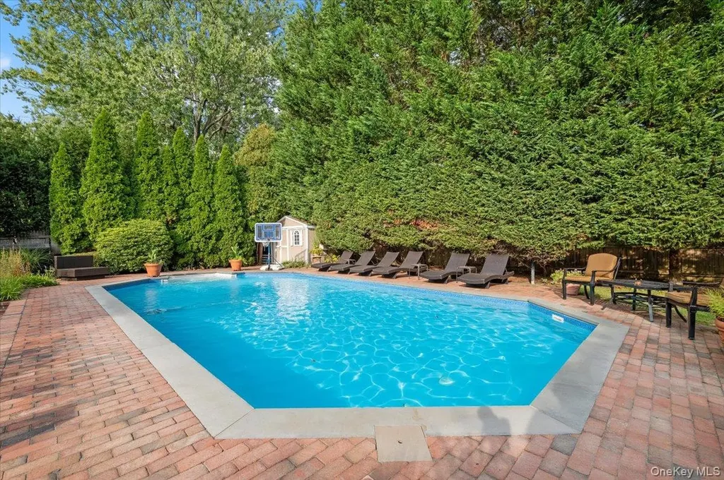 9 Flint Lane Jericho NY 11753