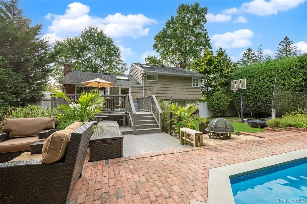 9 Flint Lane Jericho NY 11753