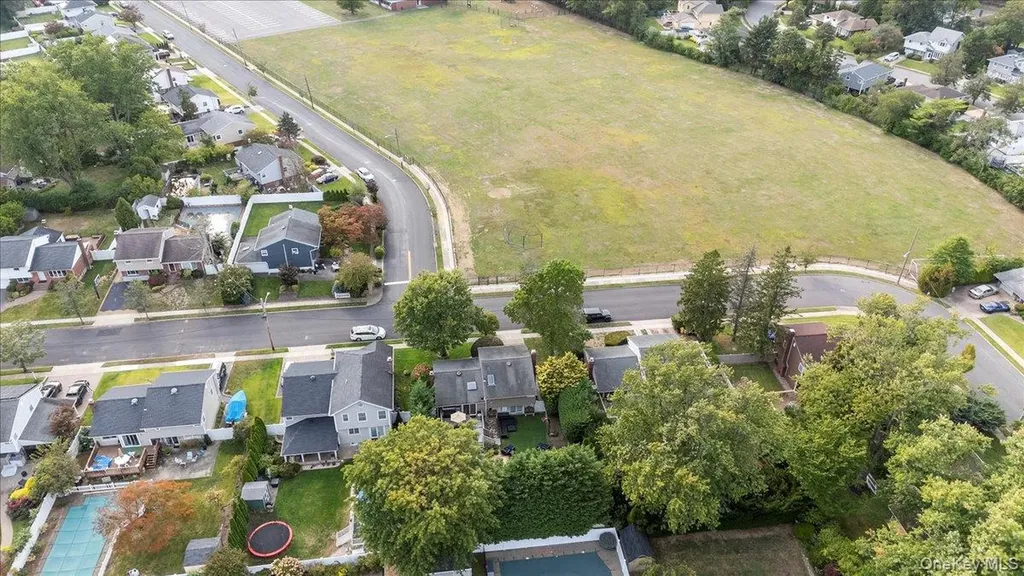 9 Flint Lane Jericho NY 11753