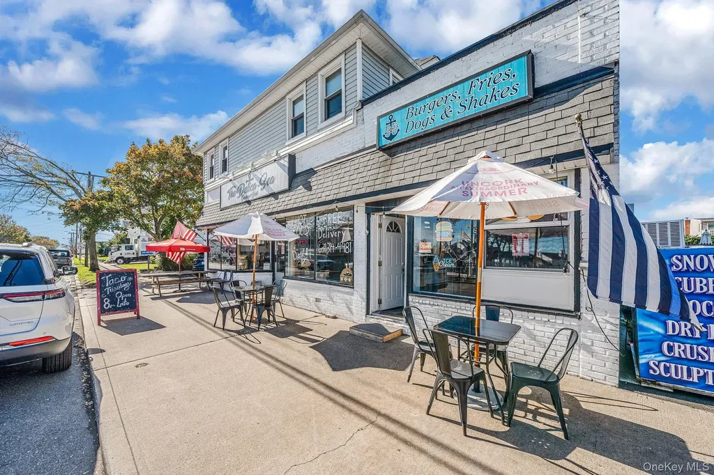 504 Fire Island Avenue Babylon NY 11702
