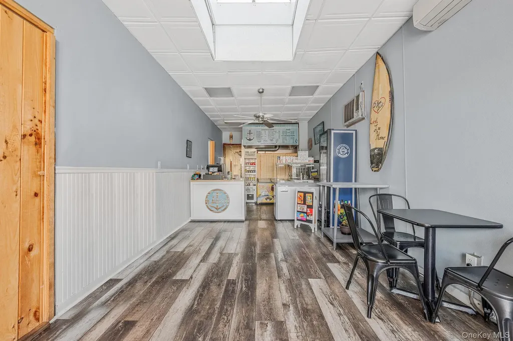 504 Fire Island Avenue Babylon NY 11702