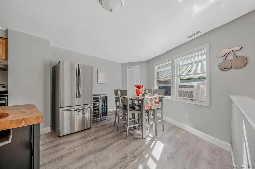 504 Fire Island Avenue Babylon NY 11702