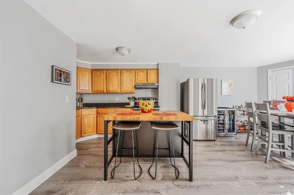 504 Fire Island Avenue Babylon NY 11702