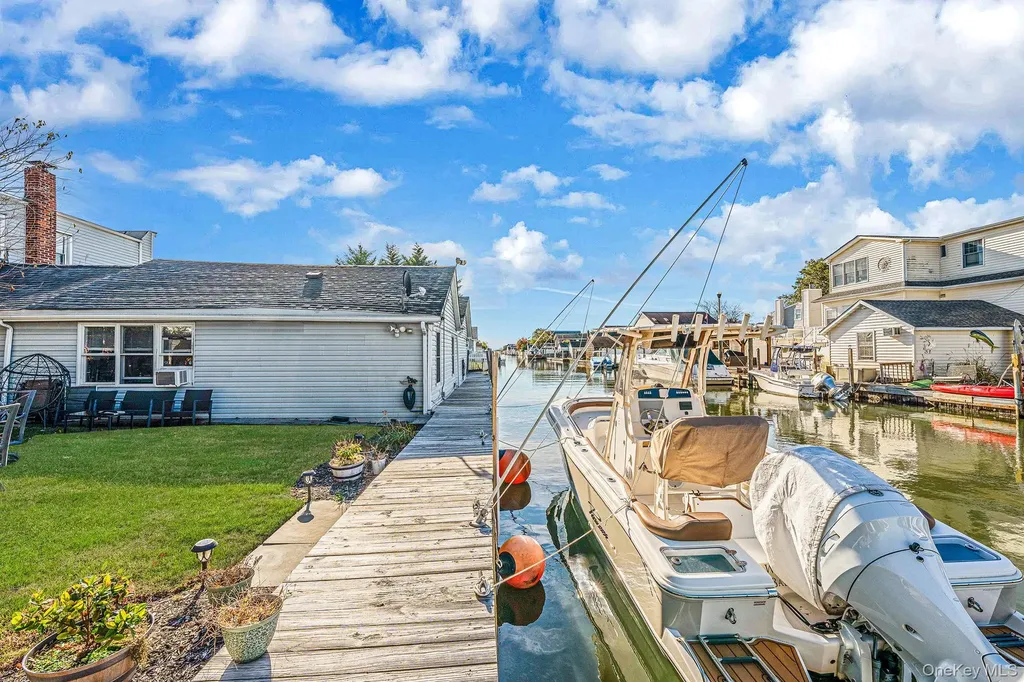 504 Fire Island Avenue Babylon NY 11702
