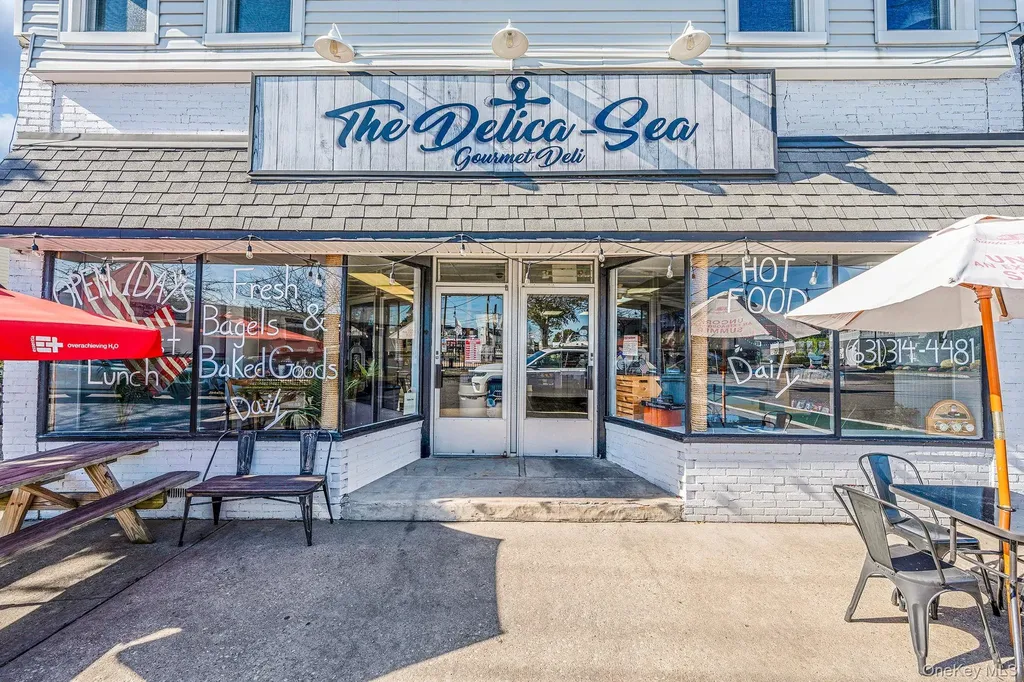 504 Fire Island Avenue Babylon NY 11702