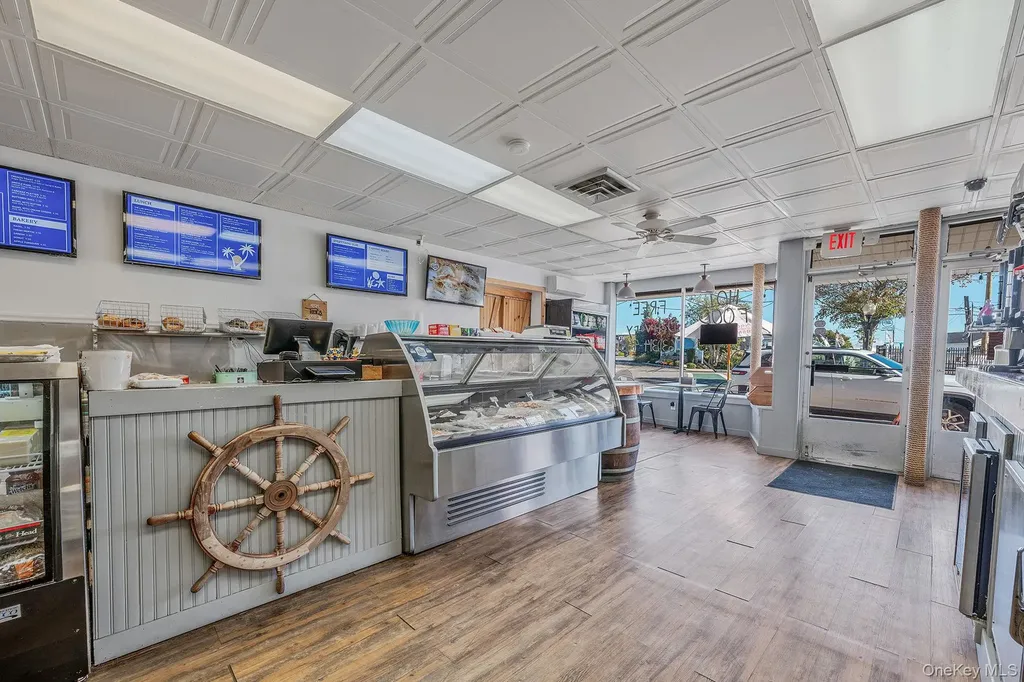504 Fire Island Avenue Babylon NY 11702