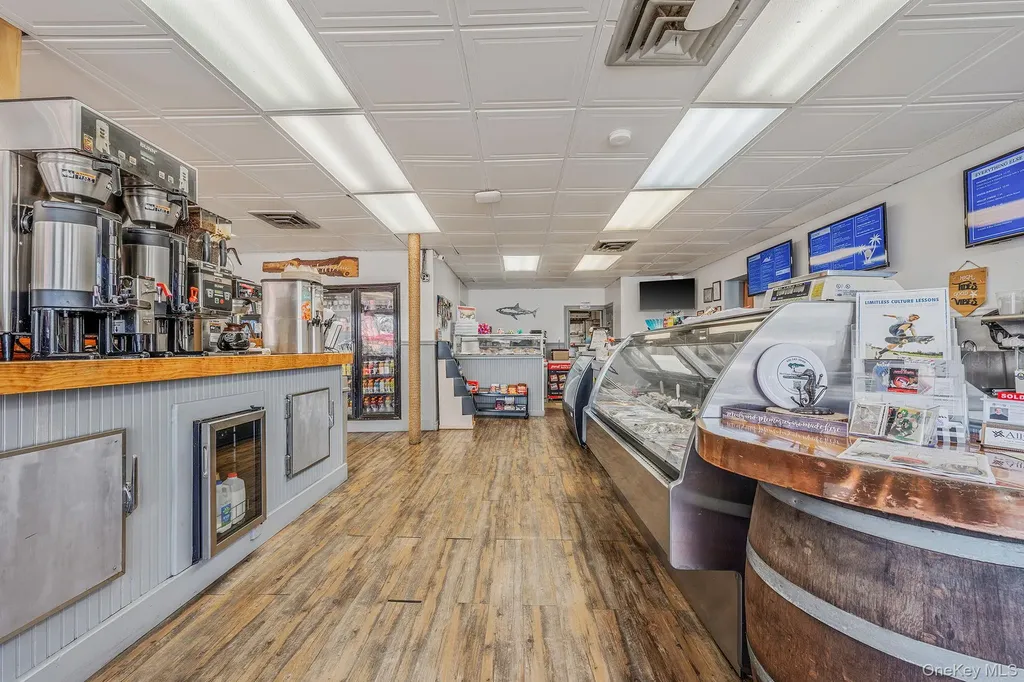 504 Fire Island Avenue Babylon NY 11702
