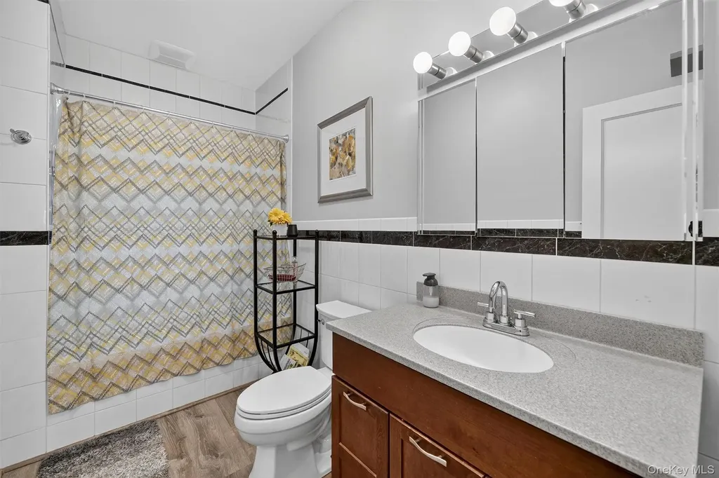 2131 Lurting Avenue Bronx NY 10461