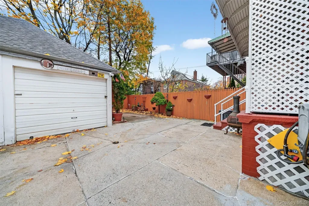 2131 Lurting Avenue Bronx NY 10461
