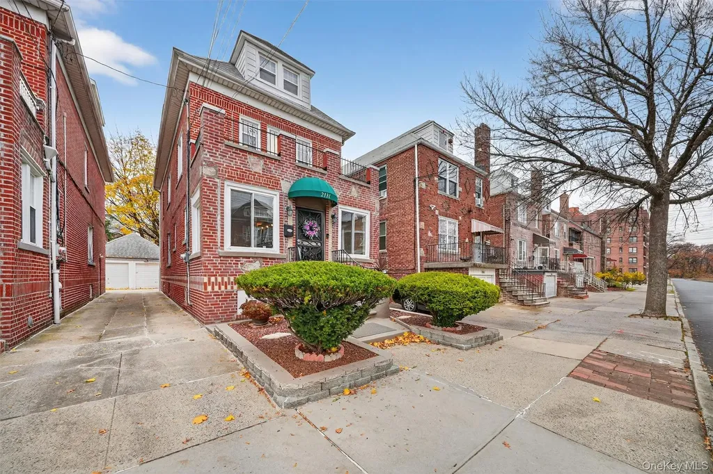 2131 Lurting Avenue Bronx NY 10461