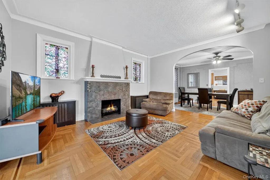 2131 Lurting Avenue Bronx NY 10461