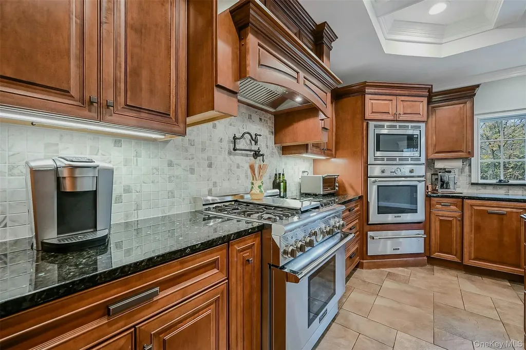 30 W Shore Road Oakdale NY 11769