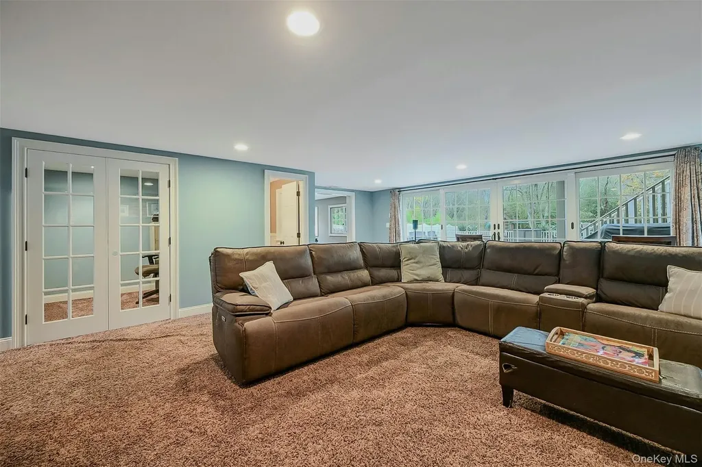 30 W Shore Road Oakdale NY 11769