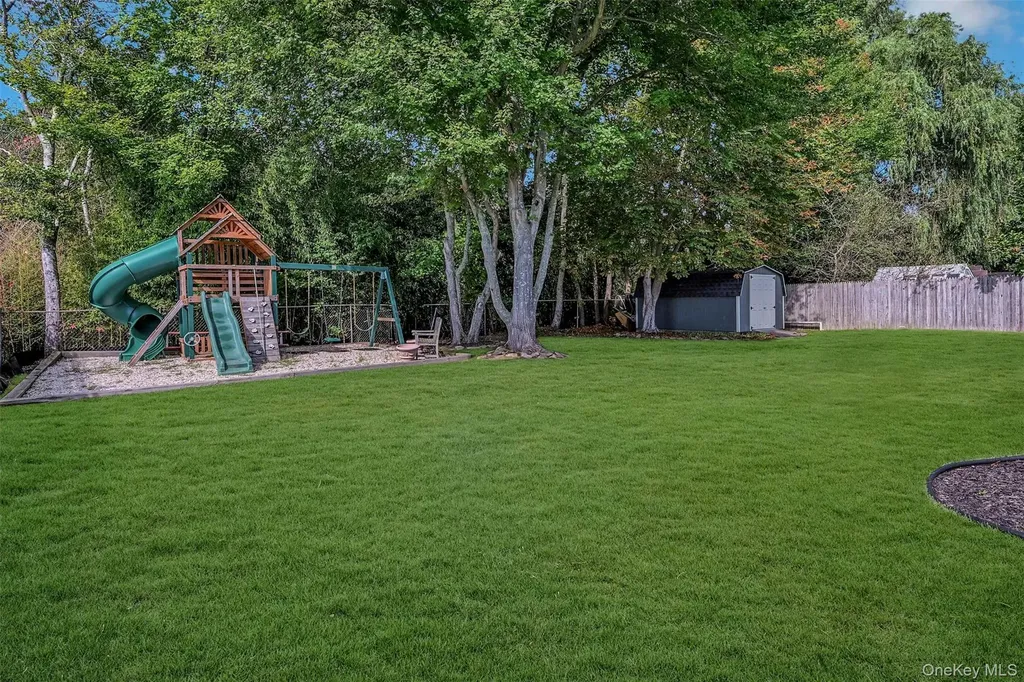 30 W Shore Road Oakdale NY 11769
