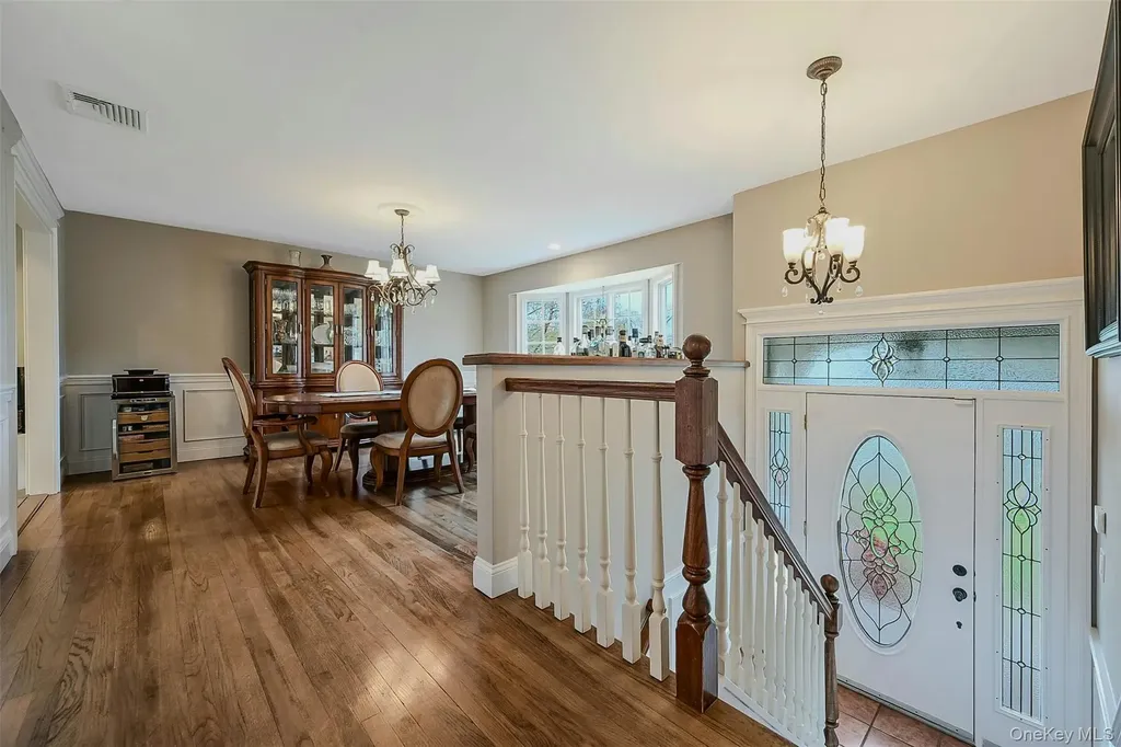 30 W Shore Road Oakdale NY 11769