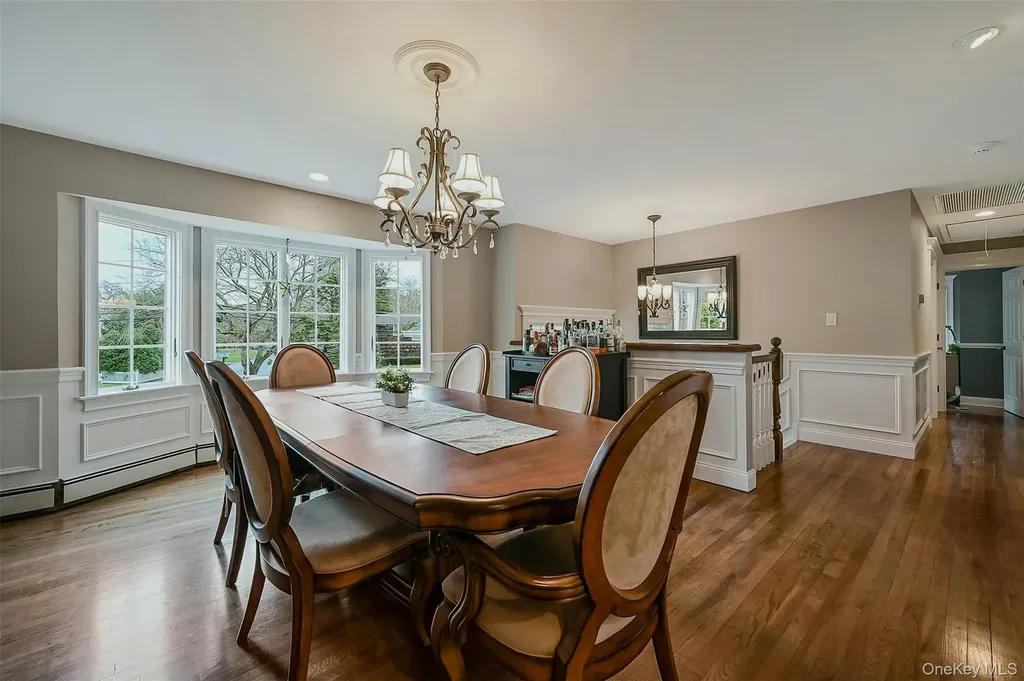 30 W Shore Road Oakdale NY 11769