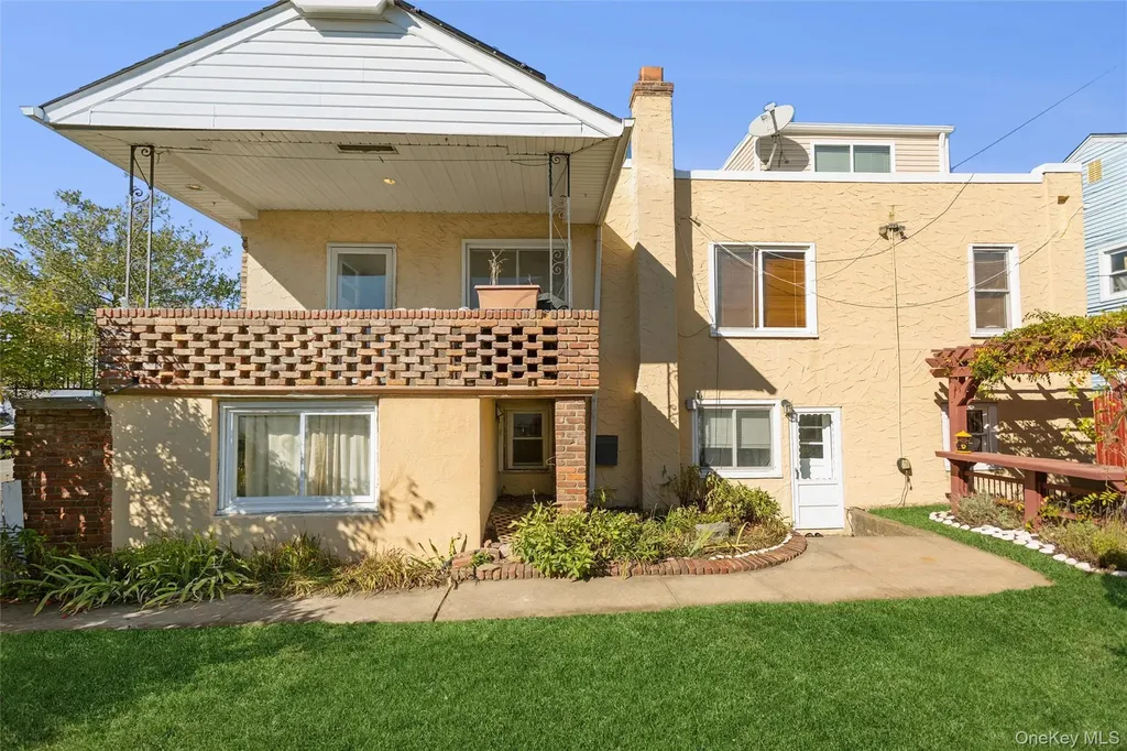 124 Coolidge Avenue Long Beach NY 11561