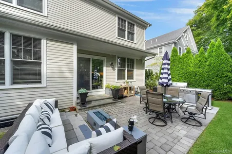 181 Beech Street Eastchester NY 10709