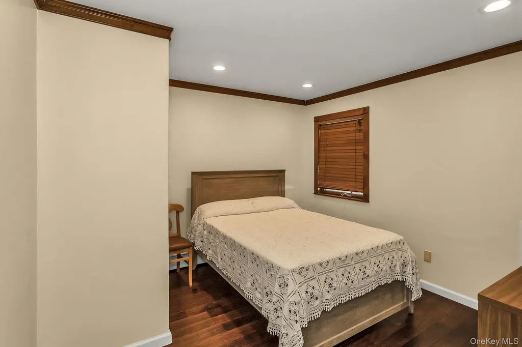 1436 7th Street West Babylon NY 11704