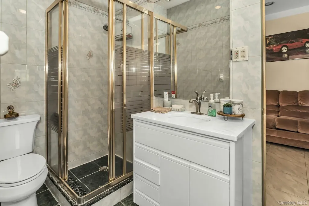 1436 7th Street West Babylon NY 11704