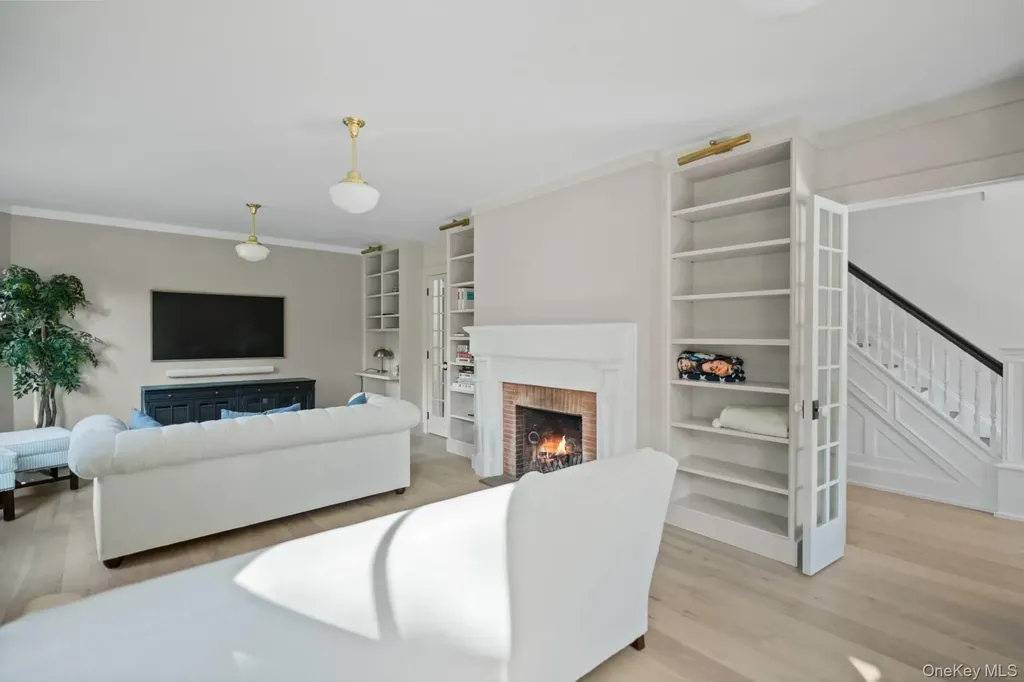 44 Buell Lane East Hampton NY 11937