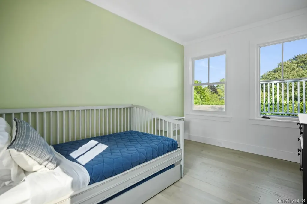 44 Buell Lane East Hampton NY 11937
