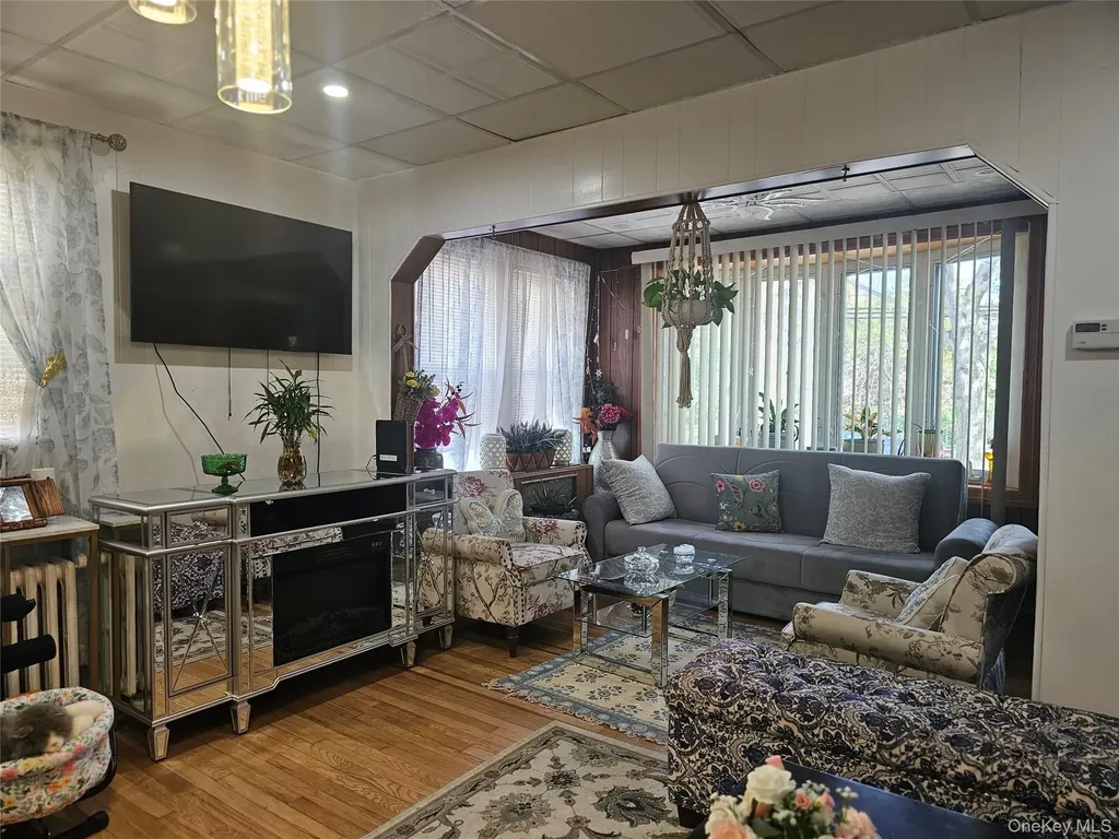 1629 Haight Avenue Bronx NY 10461