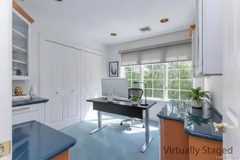 25 Alison Court Kingston NY 12401