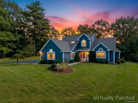 25 Alison Court Kingston NY 12401