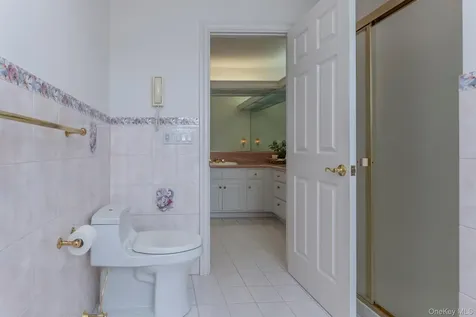 25 Alison Court Kingston NY 12401